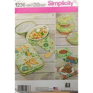 UNCUT Simplicity Pattern 1236 OS Casserole Carriers & Bowl Covers Set